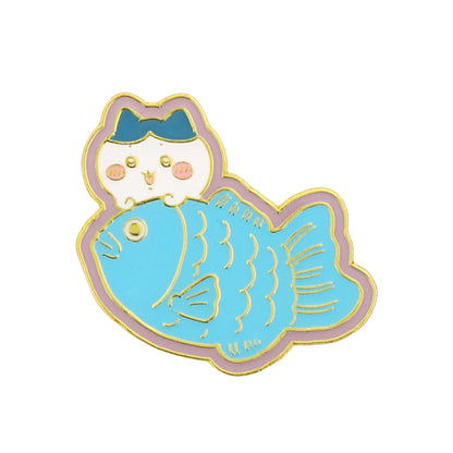 【公式】ちいかわもぐもぐ本舗 川越店限定 コレクション ピンバッジ鯛だらけなハチワレ